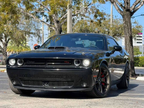 2021 Dodge Challenger R/T Scat Pack RWD photo