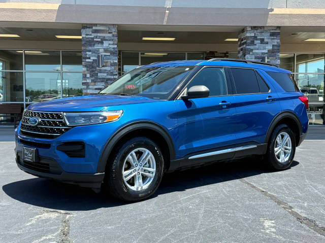 2022 Ford Explorer XLT 4WD photo