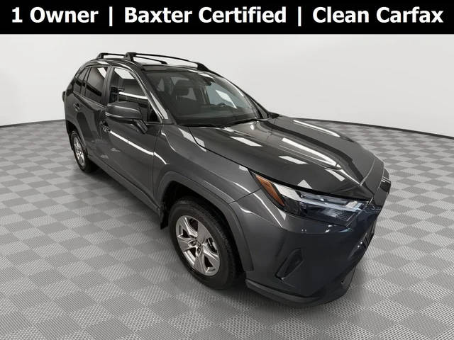 2022 Toyota RAV4 XLE FWD photo