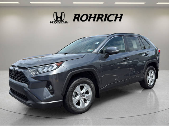 2021 Toyota RAV4 XLE AWD photo