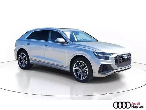 2022 Audi Q8 Prestige AWD photo