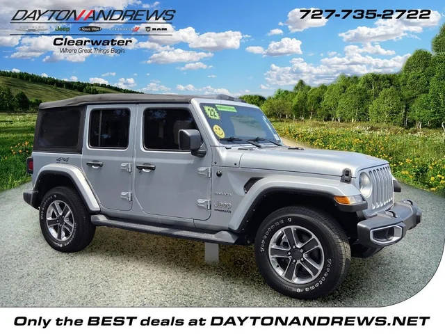 2022 Jeep Wrangler Unlimited Unlimited Sahara 4WD photo