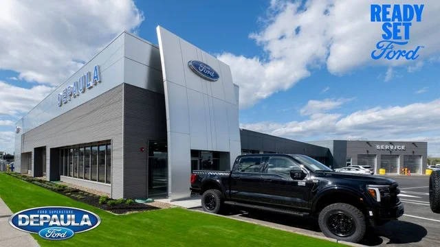 2022 Ford Edge Titanium AWD photo