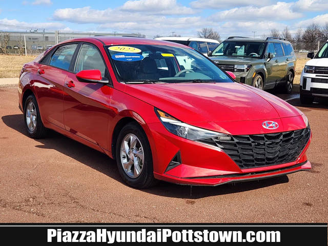 2022 Hyundai Elantra SE FWD photo