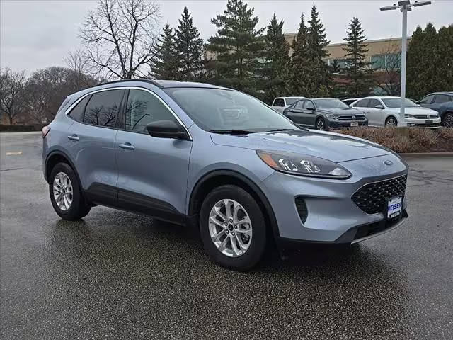 2022 Ford Escape SE Hybrid AWD photo