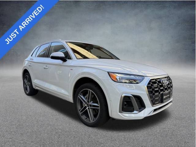 2022 Audi Q5 S line Prestige AWD photo