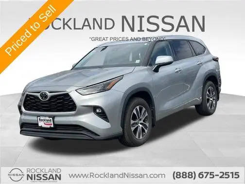 2022 Toyota Highlander XLE AWD photo