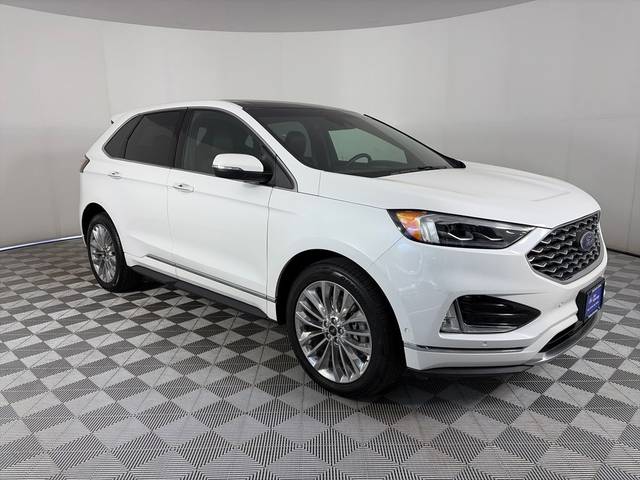 2020 Ford Edge Titanium AWD photo