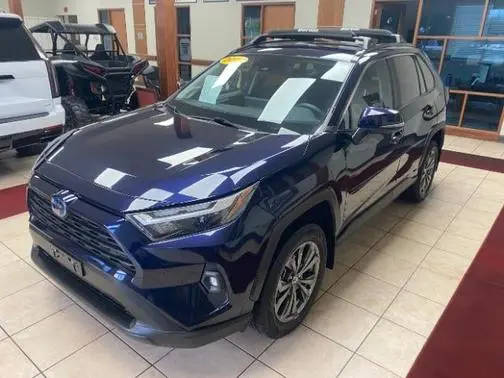 2022 Toyota RAV4 Hybrid XLE Premium AWD photo