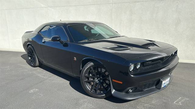2022 Dodge Challenger R/T Scat Pack RWD photo