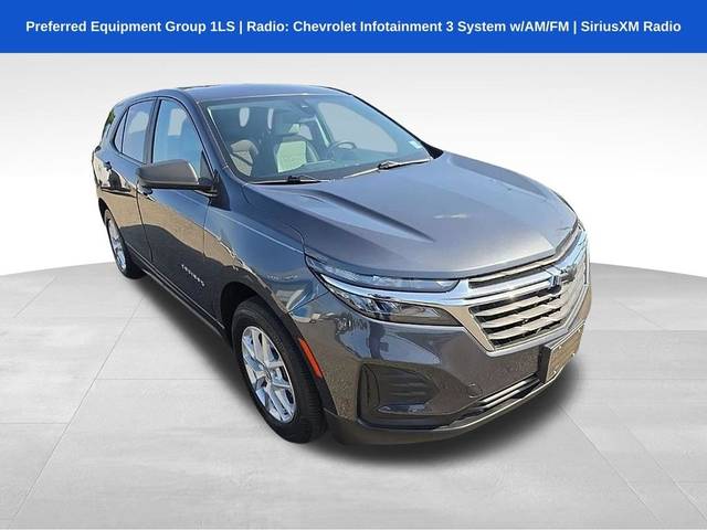 2022 Chevrolet Equinox LS AWD photo