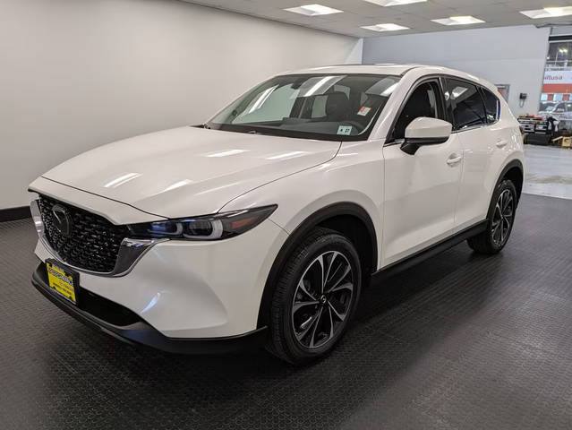 2022 Mazda CX-5 2.5 S Premium Package AWD photo