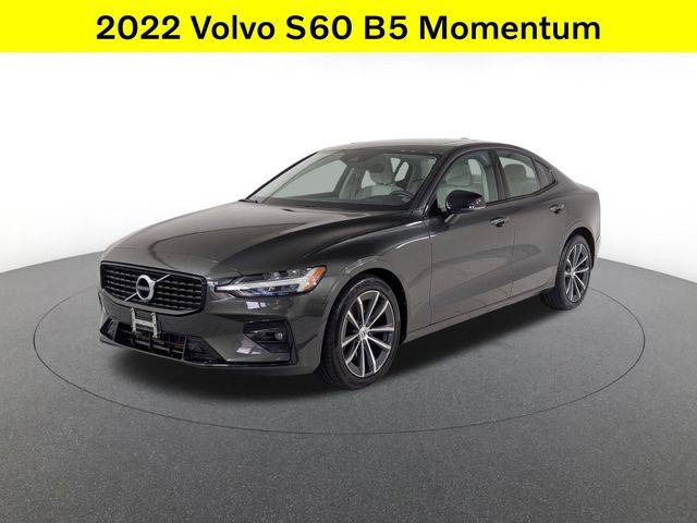 2022 Volvo S60 Momentum FWD photo