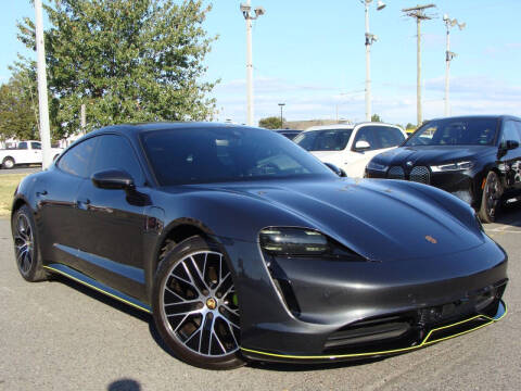 2022 Porsche Taycan RWD photo