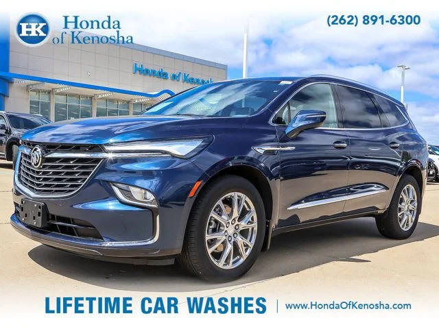 2022 Buick Enclave Essence AWD photo
