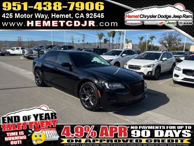 2022 Chrysler 300 Touring RWD photo