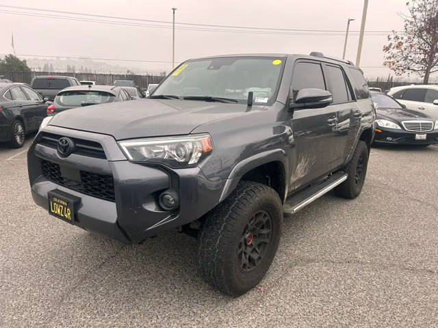 2022 Toyota 4Runner SR5 Premium 4WD photo