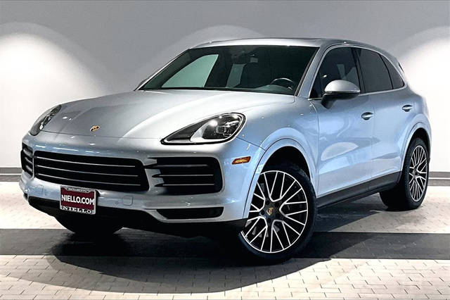 2022 Porsche Cayenne  AWD photo