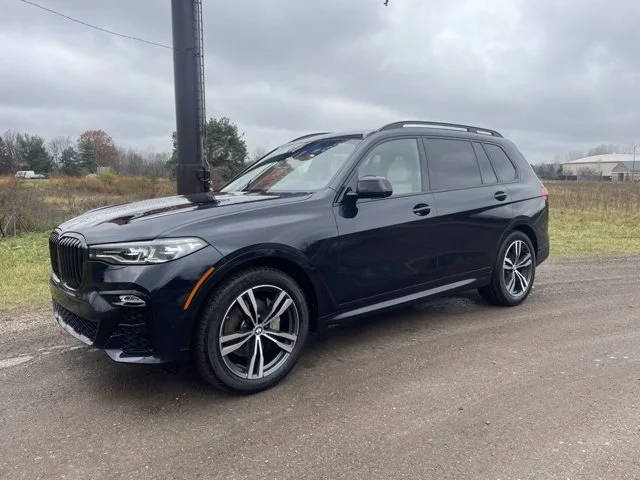 2022 BMW X7 xDrive40i AWD photo