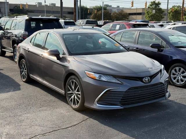2022 Toyota Camry XLE AWD photo