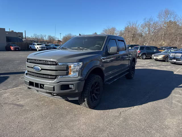 2018 Ford F-150 LARIAT 4WD photo