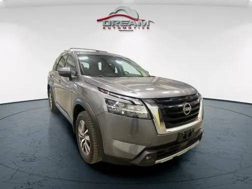 2022 Nissan Pathfinder SL 4WD photo