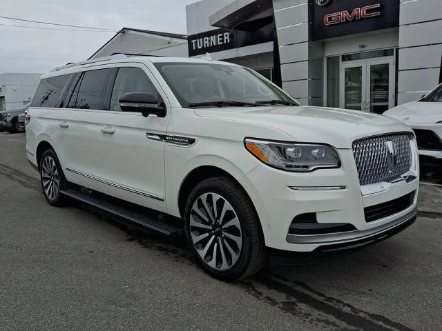 2022 Lincoln Navigator L Reserve 4WD photo