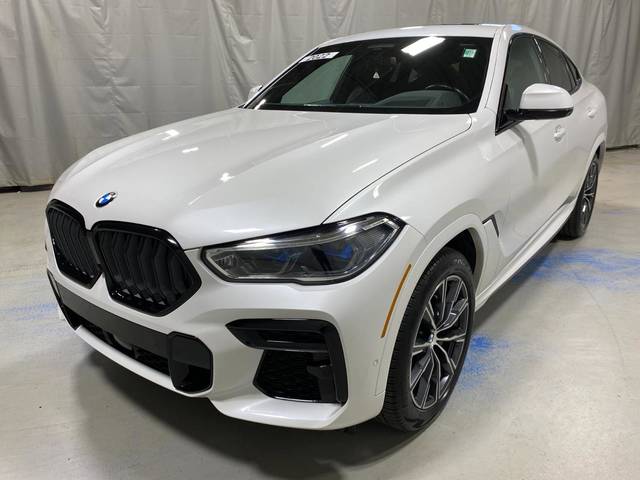 2022 BMW X6 M50i AWD photo