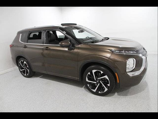 2022 Mitsubishi Outlander SEL 4WD photo