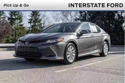 2022 Toyota Camry LE AWD photo