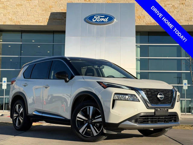 2022 Nissan Rogue Platinum FWD photo