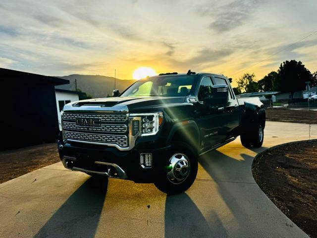 2022 GMC Sierra 3500HD Denali 4WD photo