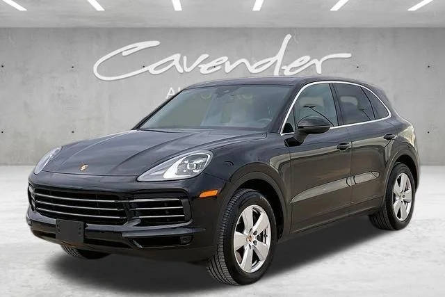 2022 Porsche Cayenne  AWD photo