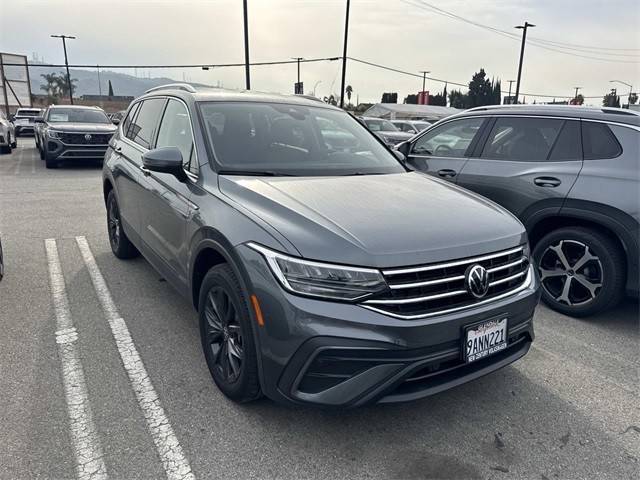 2022 Volkswagen Tiguan SE FWD photo