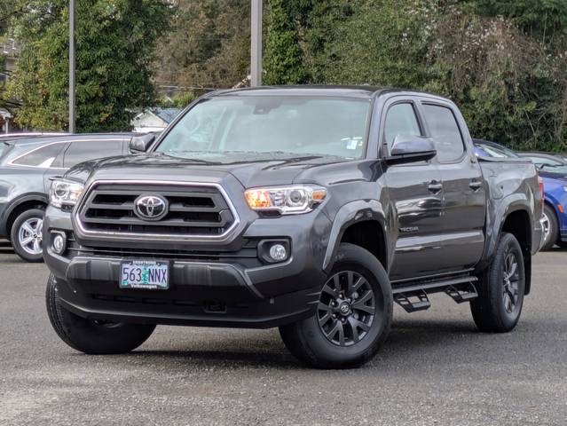 2022 Toyota Tacoma SR5 RWD photo