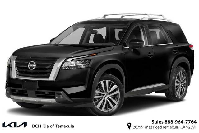 2022 Nissan Pathfinder Platinum FWD photo