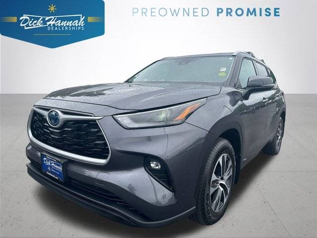 2022 Toyota Highlander Hybrid XLE AWD photo
