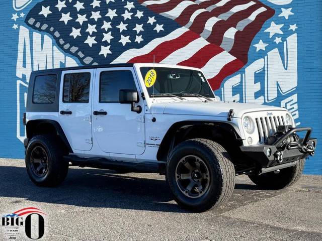 2018 Jeep Wrangler Unlimited Sahara 4WD photo