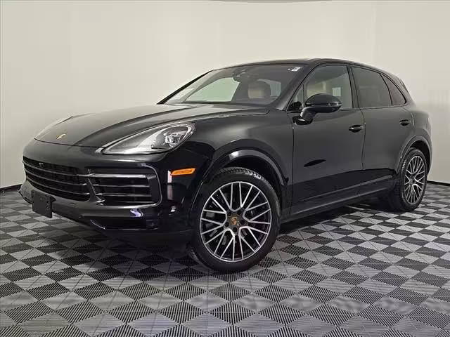 2022 Porsche Cayenne  AWD photo