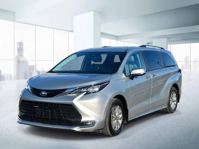 2022 Toyota Sienna XLE AWD photo