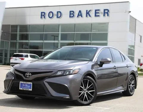 2022 Toyota Camry SE AWD photo