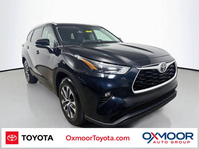 2022 Toyota Highlander XLE FWD photo