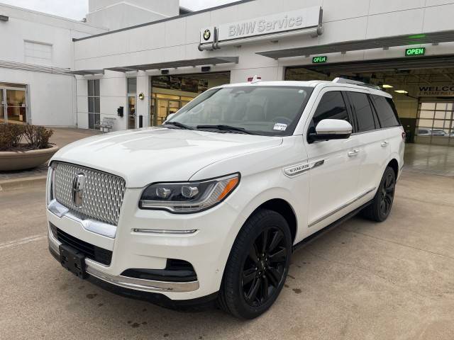 2022 Lincoln Navigator Reserve 4WD photo