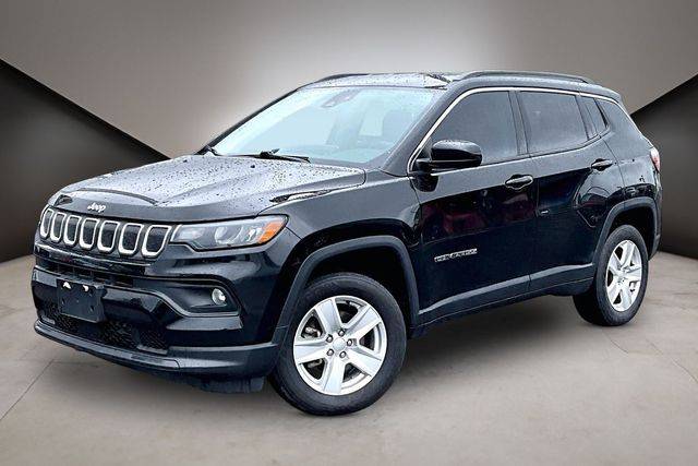 2022 Jeep Compass Latitude 4WD photo