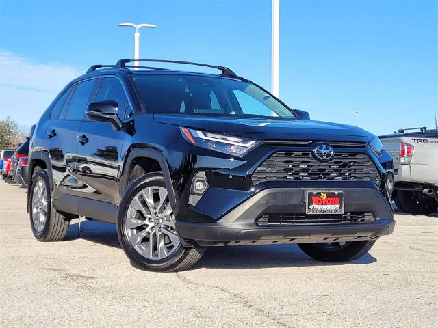 2022 Toyota RAV4 XLE Premium FWD photo