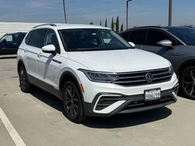 2022 Volkswagen Tiguan SE FWD photo