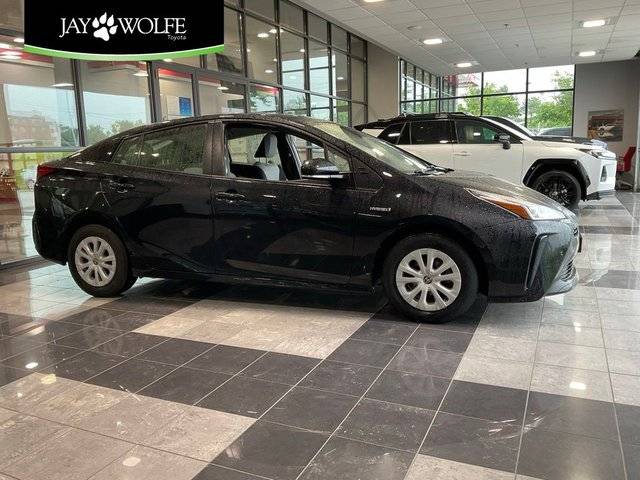 2022 Toyota Prius LE FWD photo