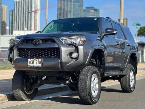 2019 Toyota 4Runner SR5 RWD photo