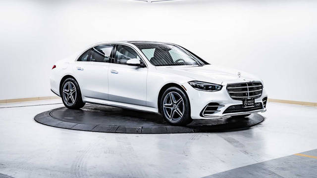 2022 Mercedes-Benz S-Class S 580 AWD photo