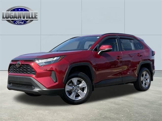 2022 Toyota RAV4 XLE FWD photo